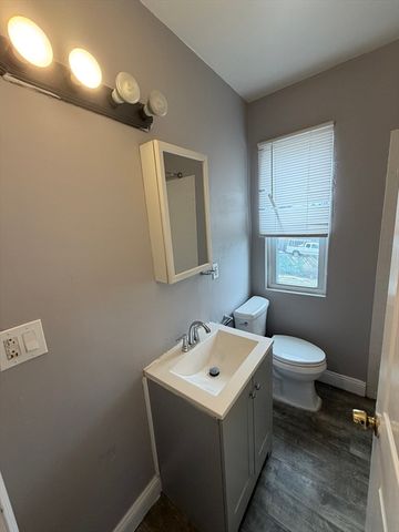 43 Adams St 1, Lynn, MA 01902