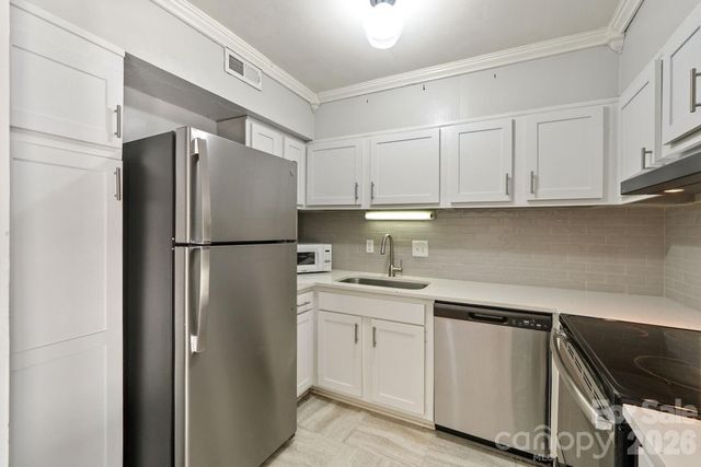 2610 Park Road B, Charlotte, NC 28209