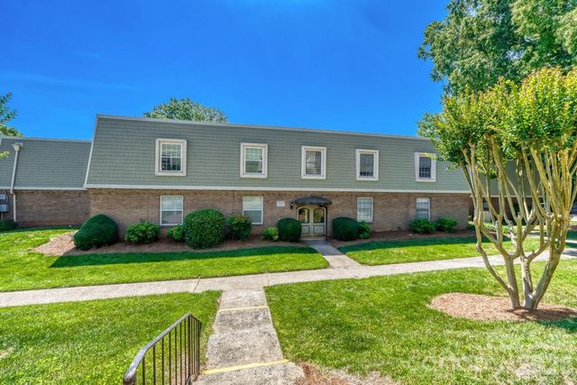 2610 Park Road B, Charlotte, NC 28209