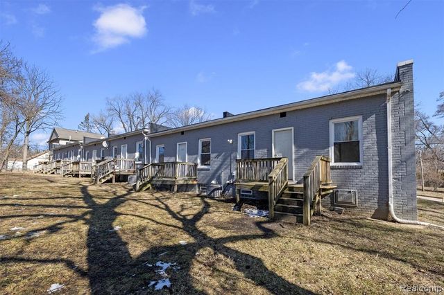 109 Cadillac Street, Pontiac, MI 48342