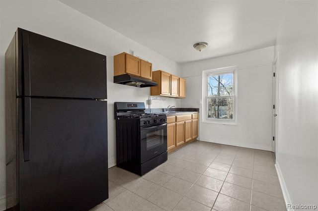 109 Cadillac Street, Pontiac, MI 48342