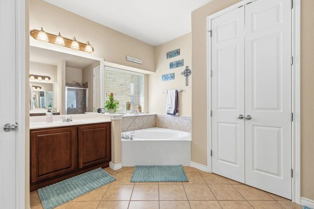 3807 Cypress Point CV, Round Rock, TX 78664