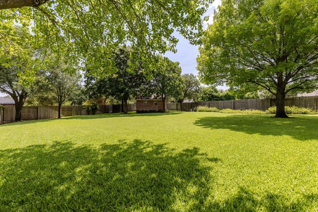 3807 Cypress Point CV, Round Rock, TX 78664