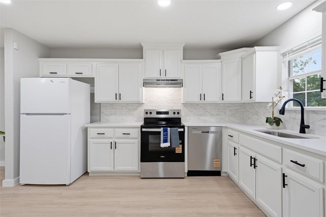210 W Madison Street, Hillsboro, TX 76645