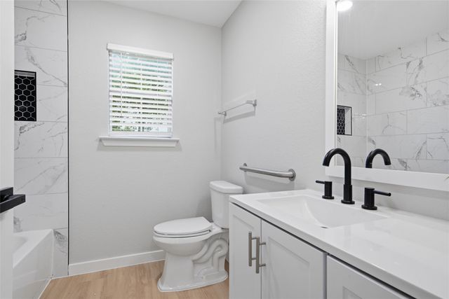 210 W Madison Street, Hillsboro, TX 76645