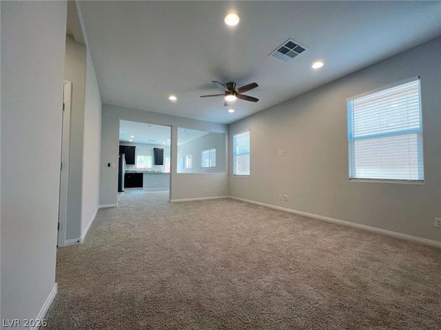 5870 Steinbeck Valley Street, Las Vegas, NV 89113