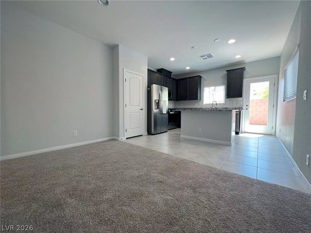 5870 Steinbeck Valley Street, Las Vegas, NV 89113