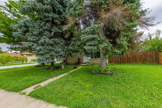 8601 Newland Avenue, Burbank, IL 60459