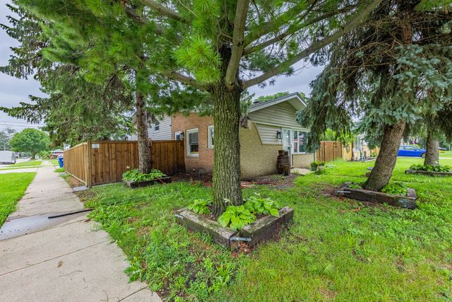 8601 Newland Avenue, Burbank, IL 60459