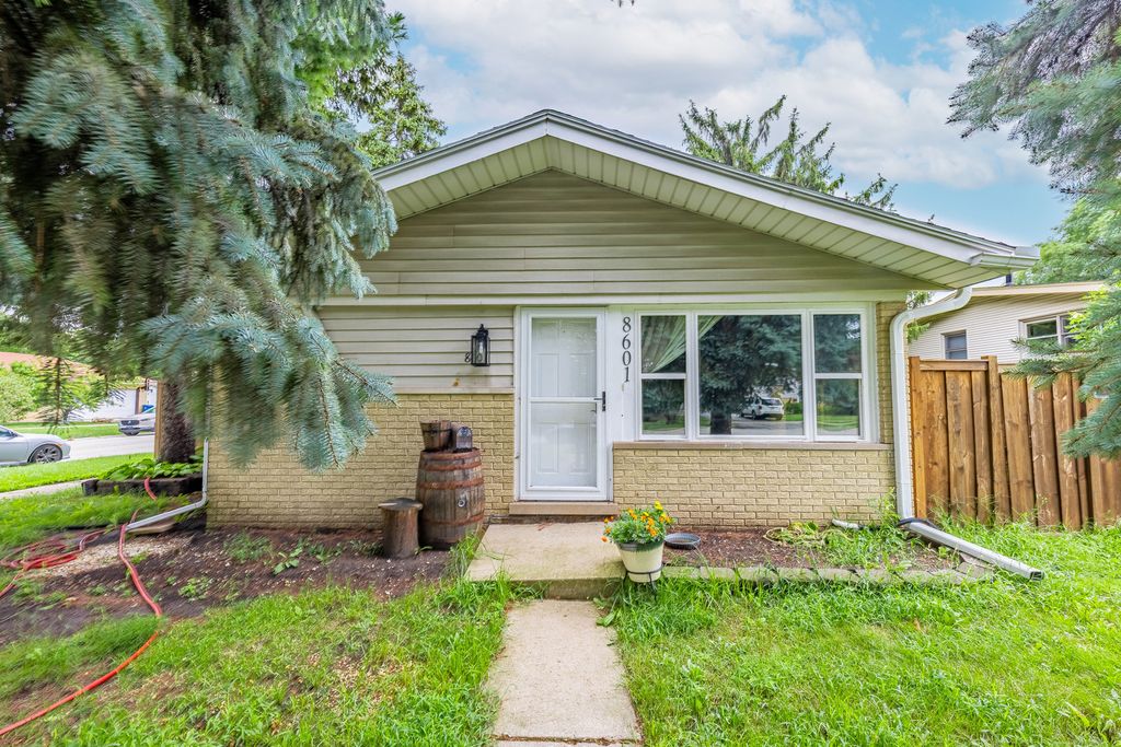 8601 Newland Avenue, Burbank, IL 60459