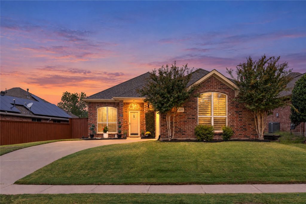 1829 Melton Drive, Carrollton, TX 75010 — exterior