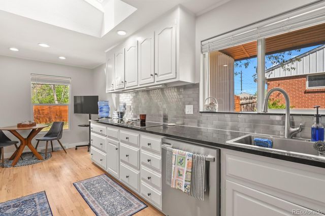 691 S Holly Street, Denver, CO 80246