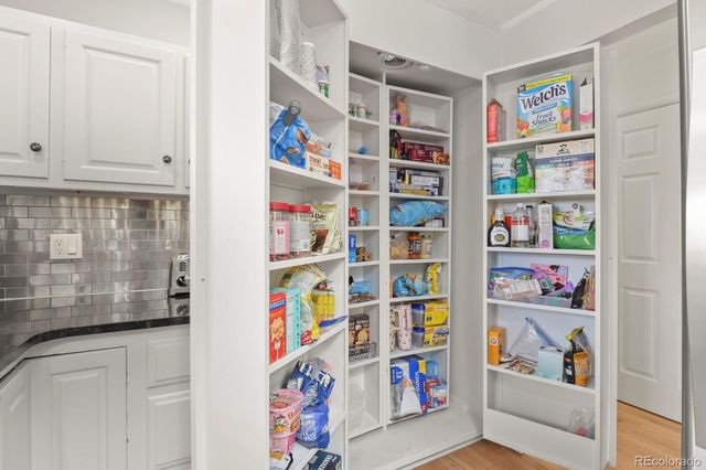 691 S Holly Street, Denver, CO 80246