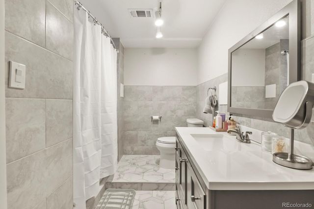 691 S Holly Street, Denver, CO 80246