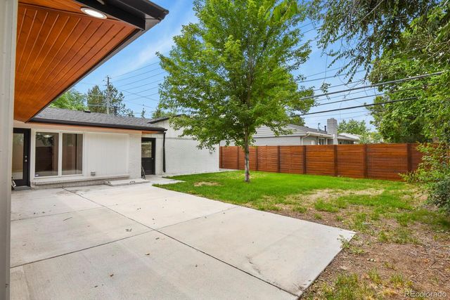 691 S Holly Street, Denver, CO 80246