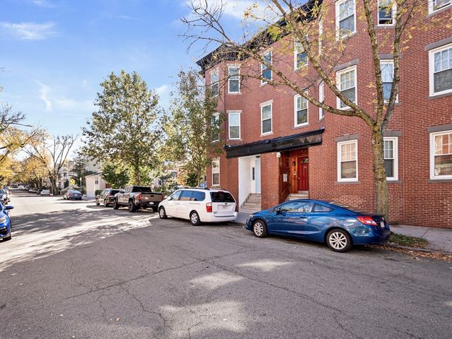 95 Florida St 2, Boston, MA 02124