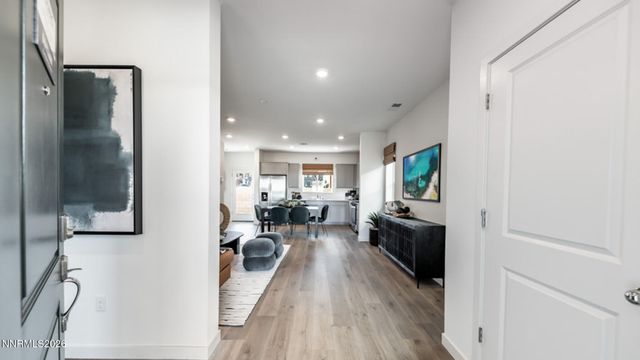 8313 Violet Oak Drive, Reno, NV 89506