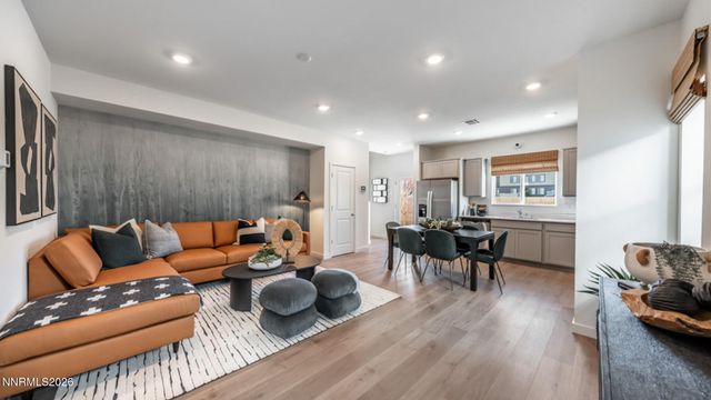 8313 Violet Oak Drive, Reno, NV 89506