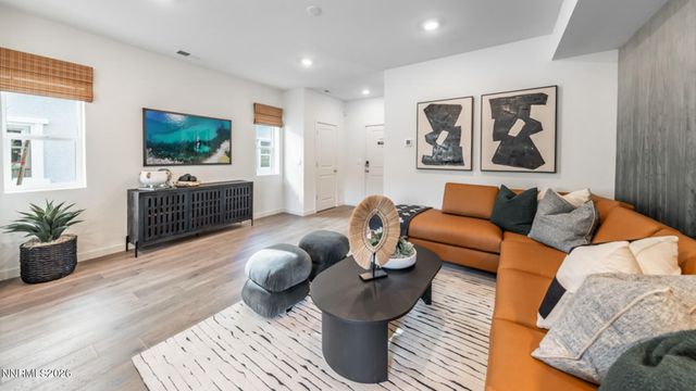 8313 Violet Oak Drive, Reno, NV 89506