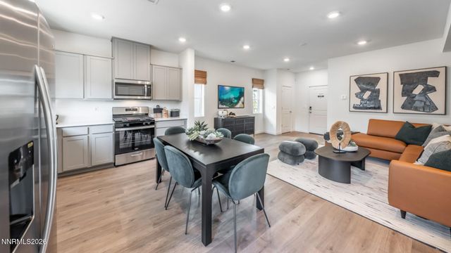 8313 Violet Oak Drive, Reno, NV 89506
