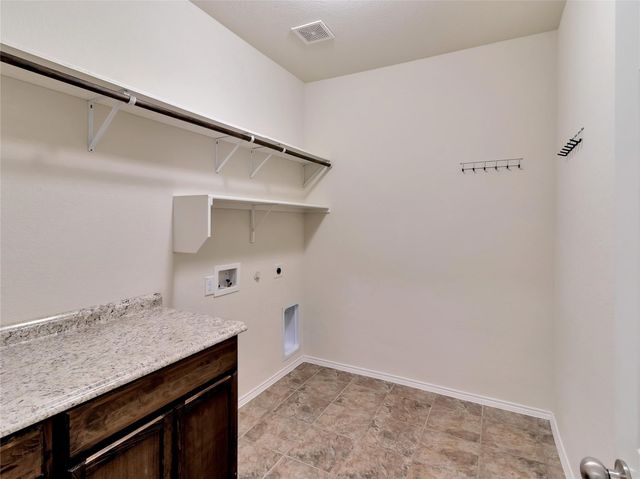 2011 Avondown Road, Forney, TX 75126