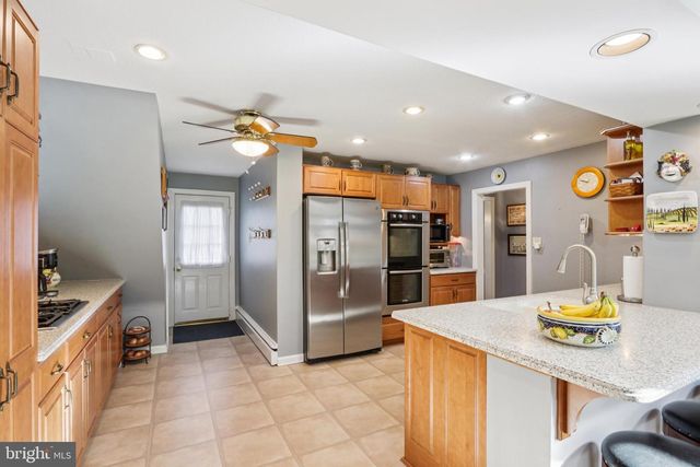 430 COTTAGE AVE, Edgewater Park, NJ 08010