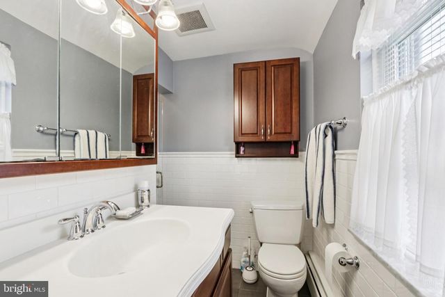 430 COTTAGE AVE, Edgewater Park, NJ 08010