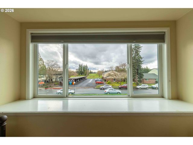 1935 Ne 19TH St, Gresham, OR 97030