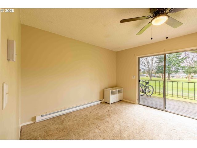 1935 Ne 19TH St, Gresham, OR 97030