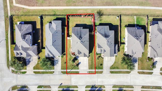 2870 Ginger Cove Lane, Dickinson, TX 77539