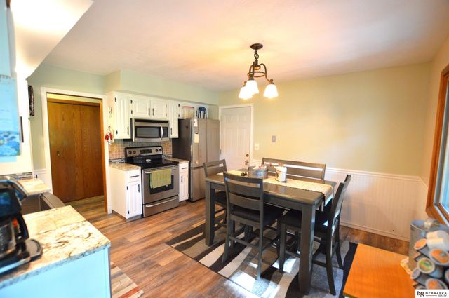 2909 S 52nd Street, Lincoln, NE 68506