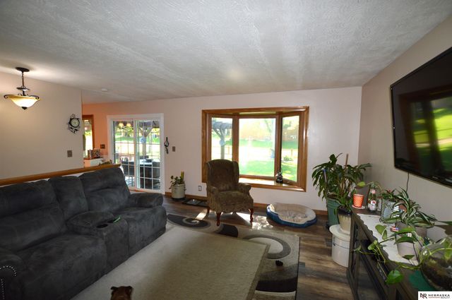 2909 S 52nd Street, Lincoln, NE 68506