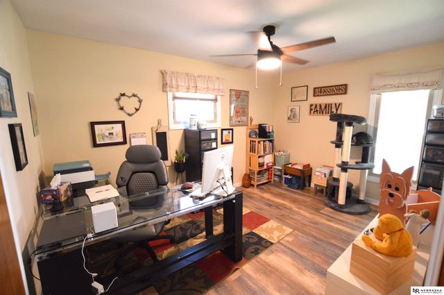 2909 S 52nd Street, Lincoln, NE 68506