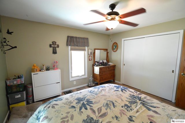 2909 S 52nd Street, Lincoln, NE 68506