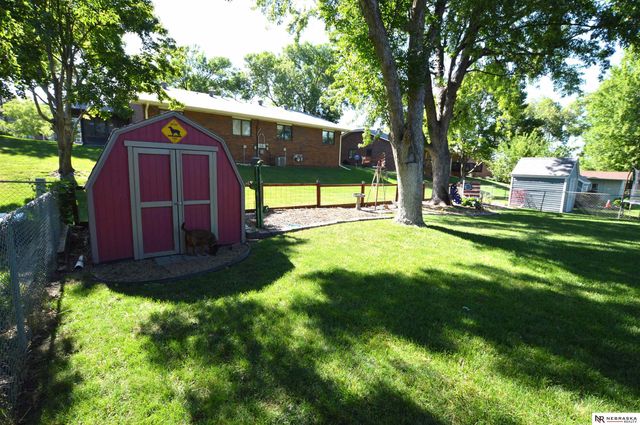 2909 S 52nd Street, Lincoln, NE 68506
