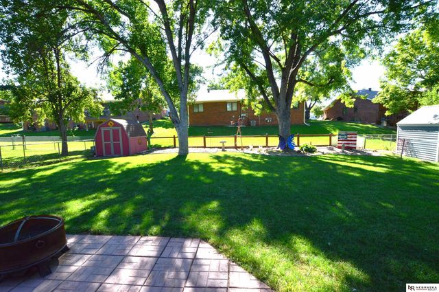 2909 S 52nd Street, Lincoln, NE 68506