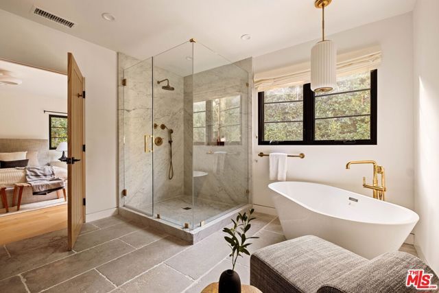 735 N Orlando Avenue, Los Angeles, CA 90069