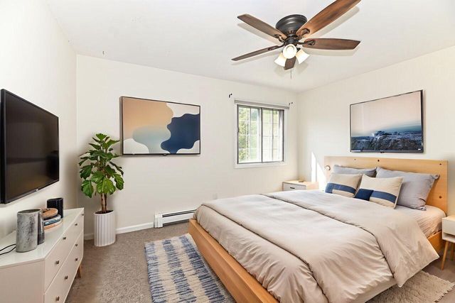 157 Linden LANE #8, Thiensville, WI 53092