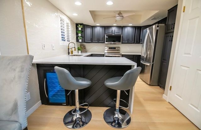 4303 E Cactus Road 128, Phoenix, AZ 85032