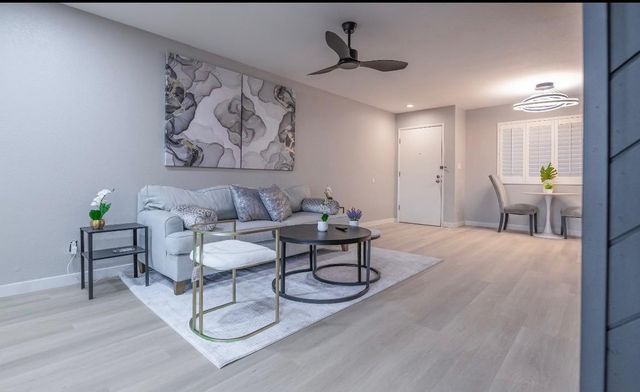 4303 E Cactus Road 128, Phoenix, AZ 85032