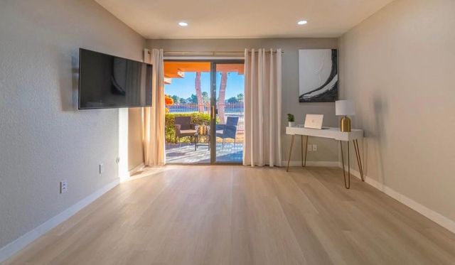 4303 E Cactus Road 128, Phoenix, AZ 85032