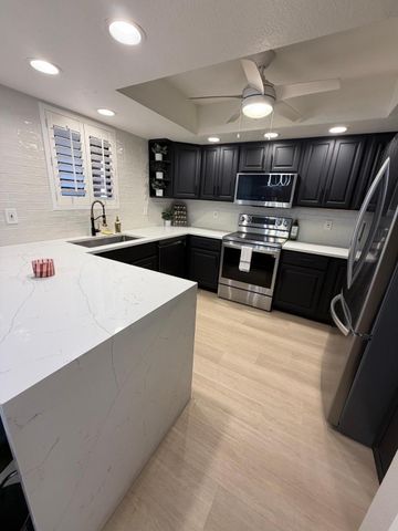 4303 E Cactus Road 128, Phoenix, AZ 85032