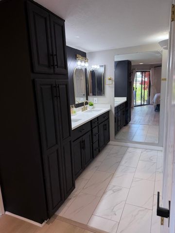 4303 E Cactus Road 128, Phoenix, AZ 85032