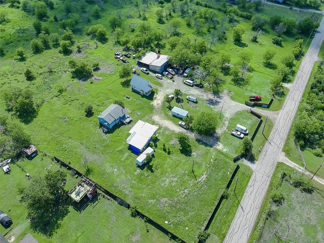 925 Longhollow RD, Dale, TX 78616