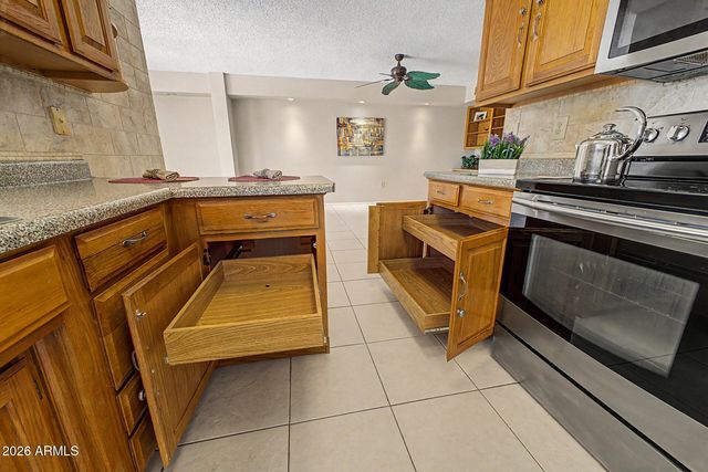 14002 W FRANCISCAN Drive, Sun City West, AZ 85375