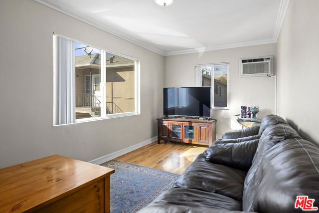 966 N Serrano Avenue, Los Angeles, CA 90029