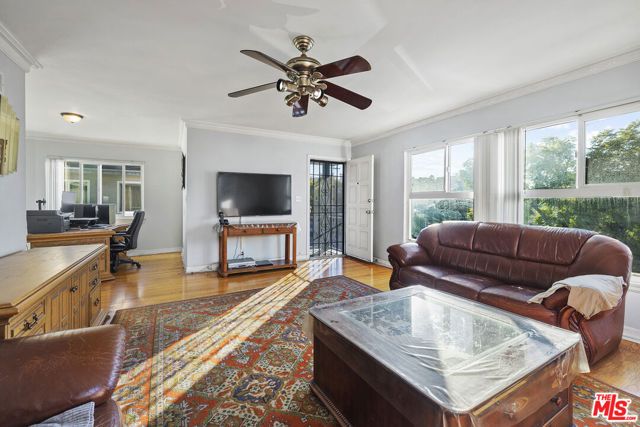 966 N Serrano Avenue, Los Angeles, CA 90029