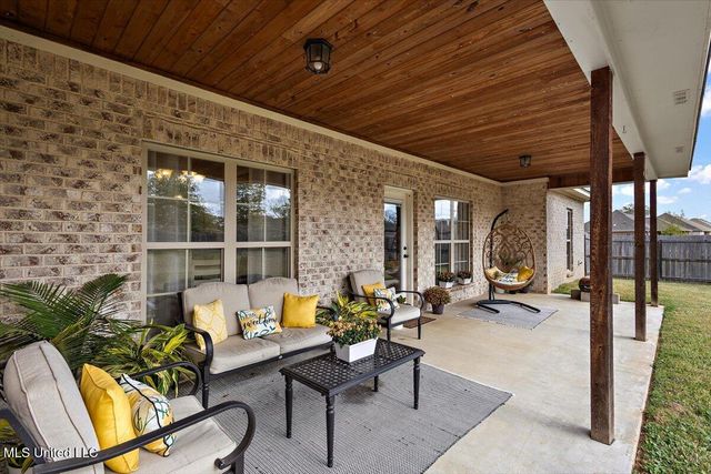 142 Western Ridge Circle, Canton, MS 39046