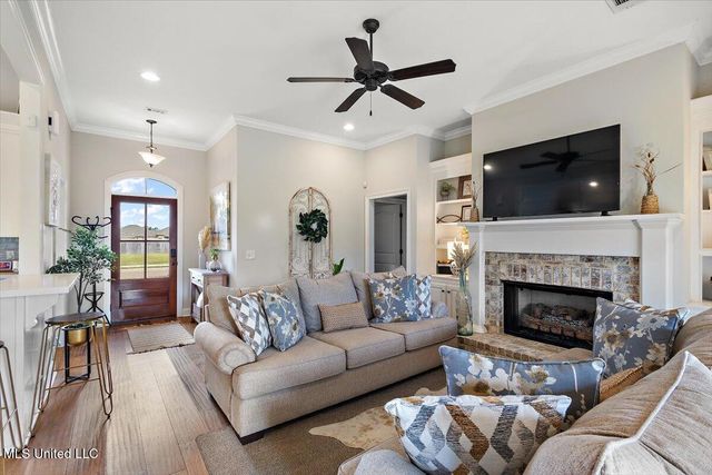 142 Western Ridge Circle, Canton, MS 39046