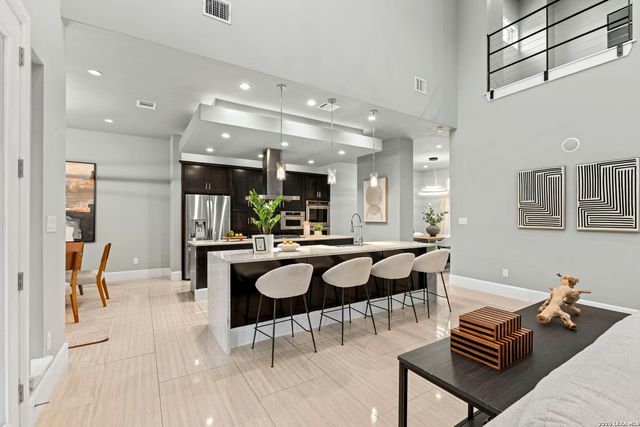 428 RITTIMAN RD, Terrell Hills, TX 78209